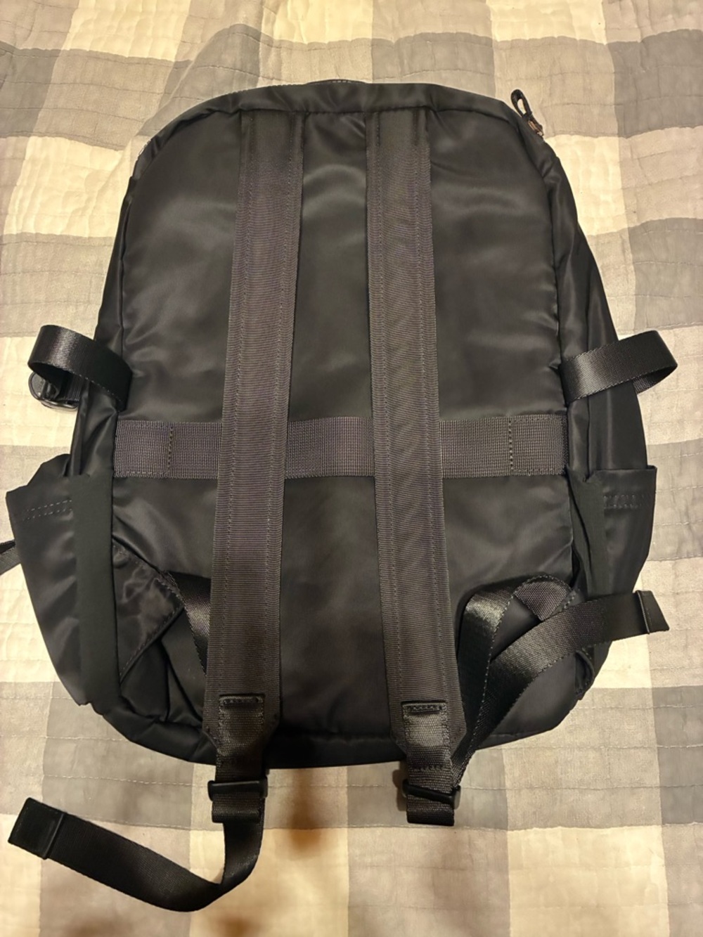 lululemon athletica New Crew 22L Backpack - Picture 5 of 7